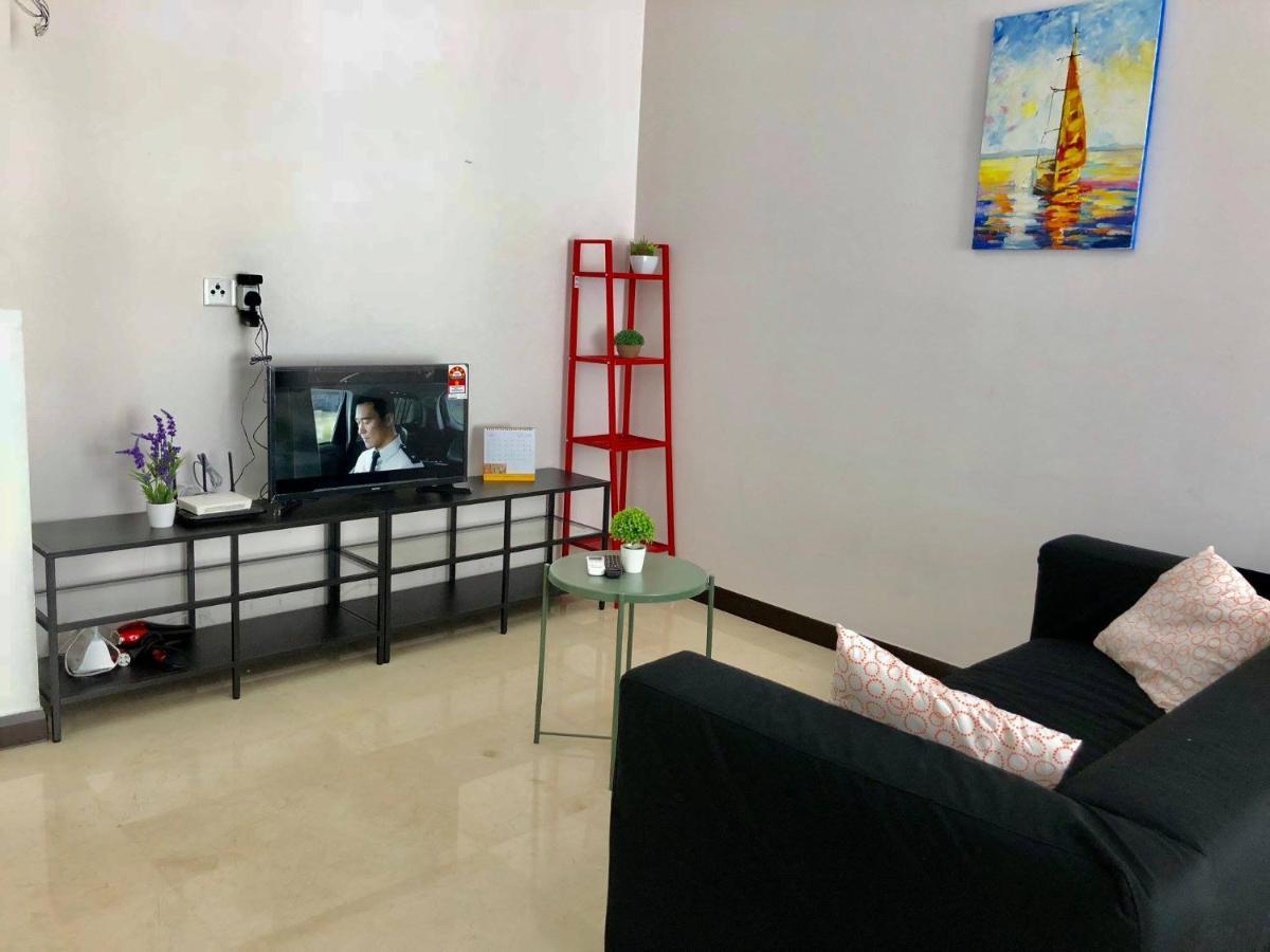 Ken Home Silverscape Block A 5Pax No Wifi Malacca エクステリア 写真